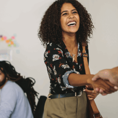 Pierwsze dni w&nbsp;nowej organizacji – krok po&nbsp;kroku ku&nbsp;pewności siebie